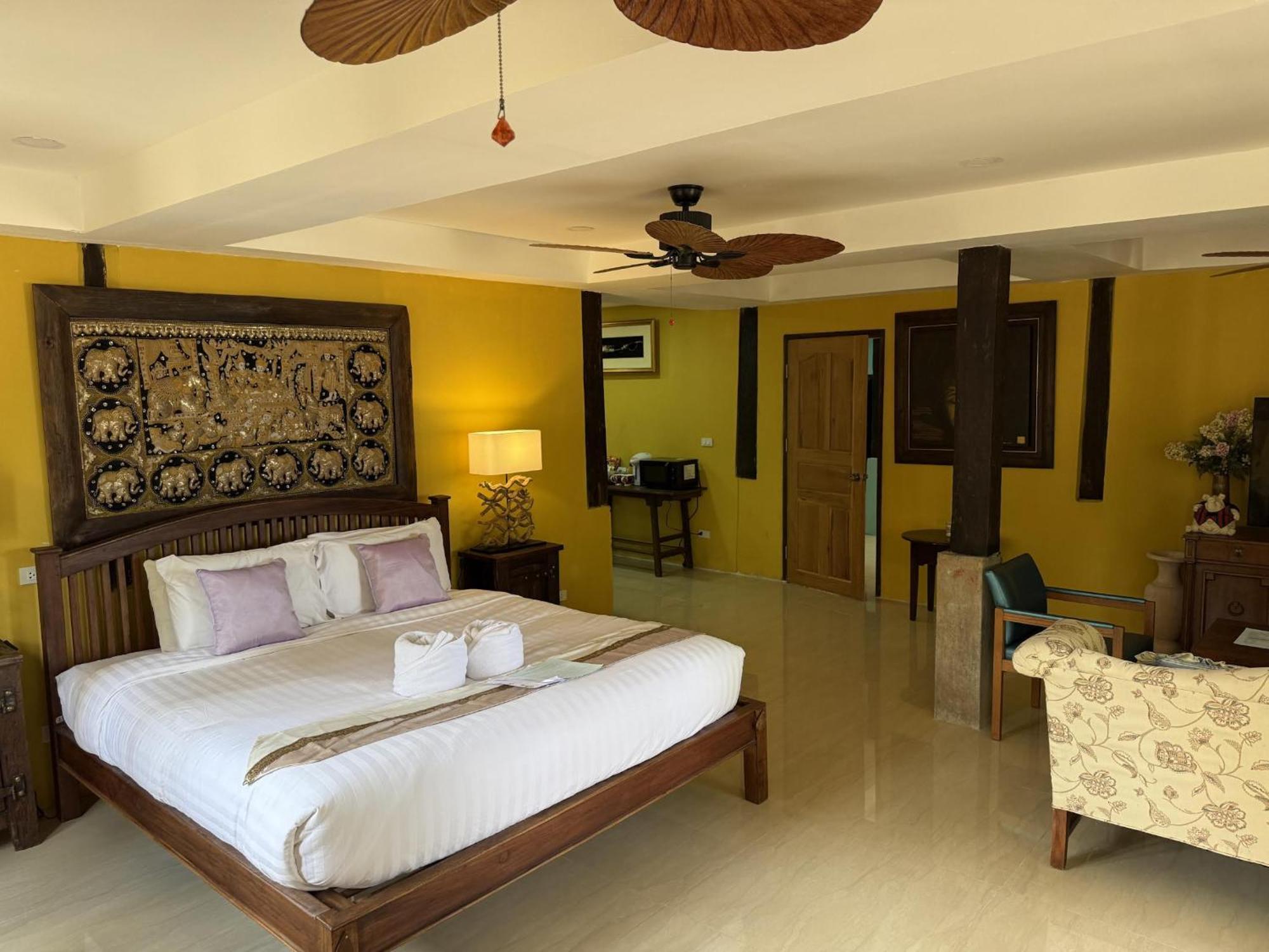 On The Mekong Resort Luang Prabang Exteriör bild